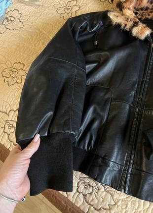 Кожаная курточка женская кожанка с капюшоном натуральный мех стильная классная punto бренд2 фото
