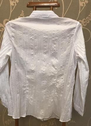 Дуже красива та стильна брендова блузка білого кольору.2 фото