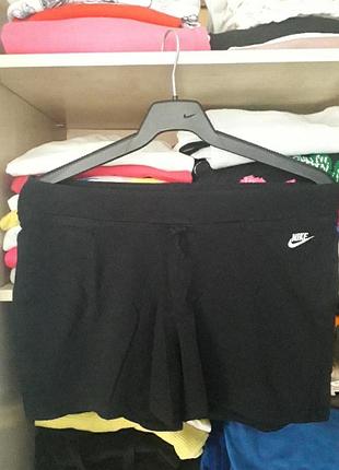 Трткотажные шортики nike