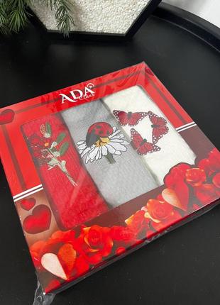 Подарунок на 8 марта набір кухонних рушників з вишивкою9 фото