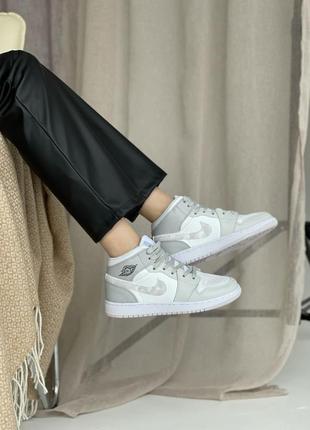 Жіночі кросівки jordan 1 high люкс якість