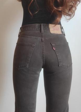 Коричневі прямі джинси  від levi strauss3 фото