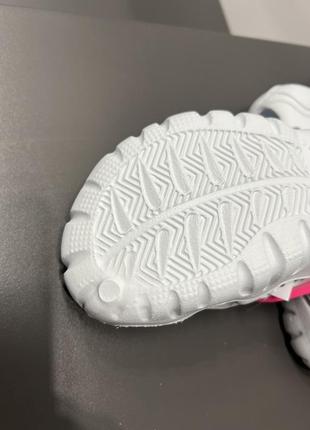 Кроксы для девочки, белые,очень красивые 4