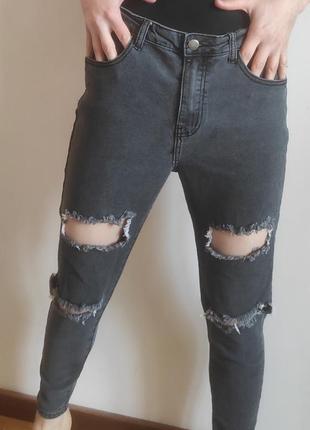Серые джинсы от prettylittlething5 фото