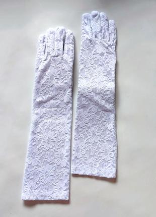 Перчатки из кружева длинные белые женские нежные перчатки к локтю винтаж винтажные мерцание гипюр гипюр гипюровые кружные2 фото