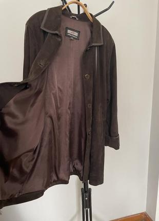 Кожаное пальто женское темно коричневое(замша натуральная ) нежное легкое тоненькое как шелк5 фото