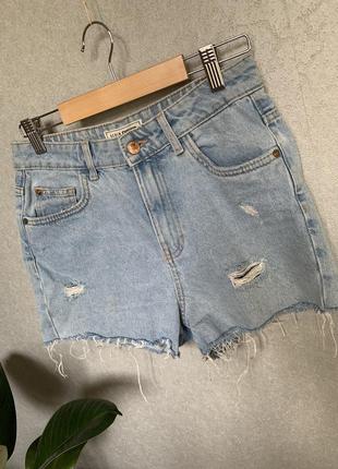 Світлі джинсові шорти вільного фасону4 фото