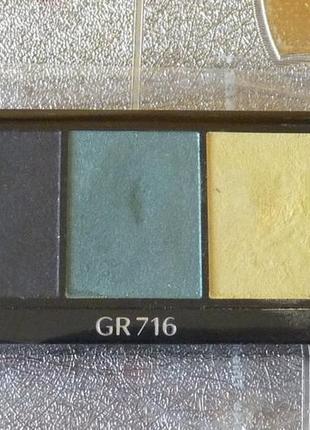 Трехцветные тени shiseido luminizing satin eye color trio gr 716 vinyl запаска3 фото
