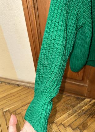 Зеленый свитер крупной вязки2 фото