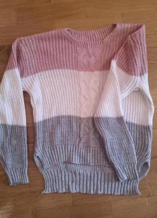 Светер вязаный