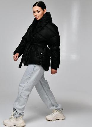 Куртка женская зимняя теплая, без капюшона, с поясом, плащевка бархатное напыление, черный в каплю6 фото