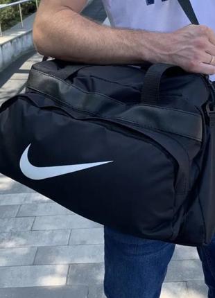 Зручна спортивна сумка дорожня чоловіча2 фото