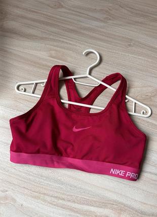 Топ nike pro