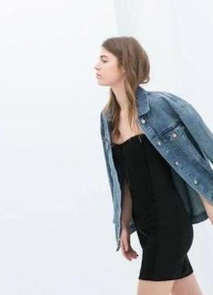 Вафельное чёрное платье на молнии бюстье zara3 фото