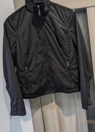 Коротка куртка вітровка tommy hilfiger