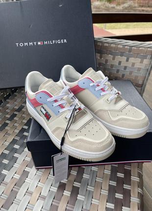 Женские сникеры/кроссовки tommy hilfiger1 фото