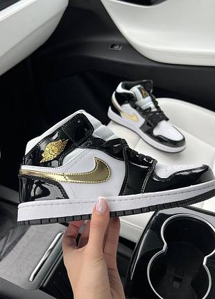 Жіночі кросівки jordan 1 high люкс якість