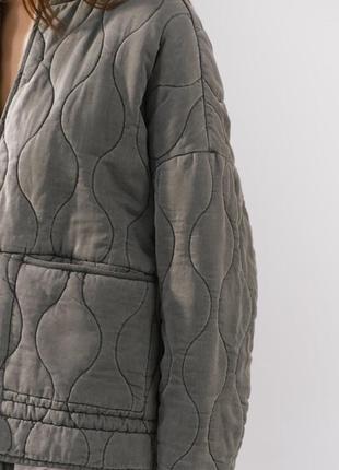 Zara  жіноча демісезонна куртка стьобана7 фото