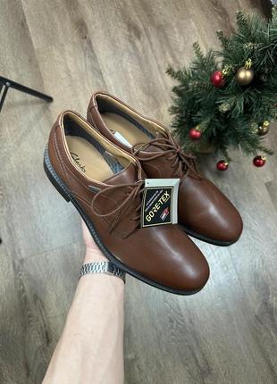 Туфлі clarks