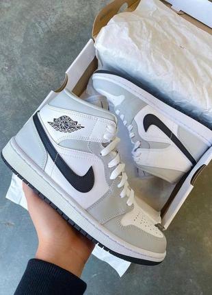 Женские кроссовки jordan 1 high люкс качество