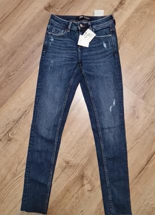 Джинсы mid rise skinny zara 8228/0235 фото