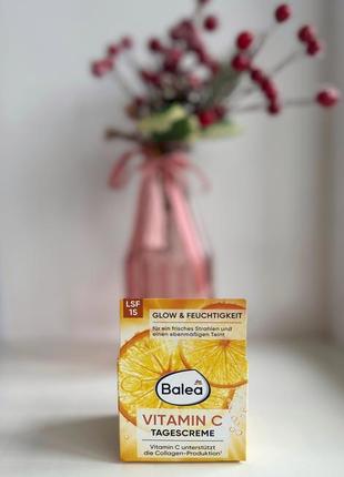 Крем для обличчя вітамін с spf 15 balea