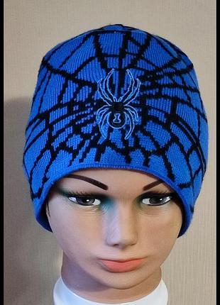 Яскрава в'язана шапка spyder