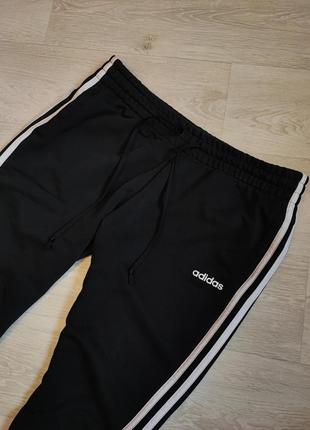 Спортивні штани adidas з полосками чорні2 фото