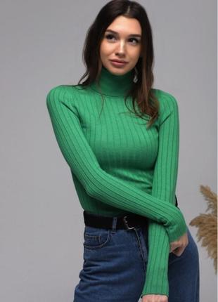 Яркий гольф/водолазка