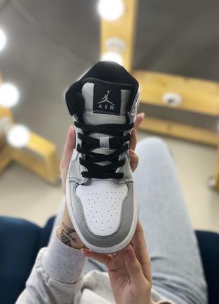 Женские кроссовки jordan 1 high люкс качество3 фото