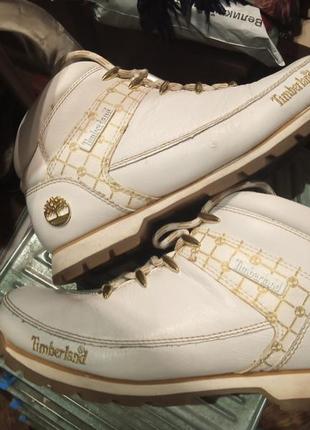Ботинки из натуральной кожи от timeberland, цвет белый, размер: 40.