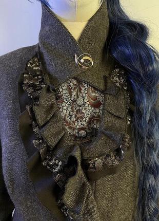 Винтажный теплый шерстяной с красивым воротничком рюшами эффектной спинкой в складку пиджак жакет блейзер кардиган из шерсти бохо стиль9 фото