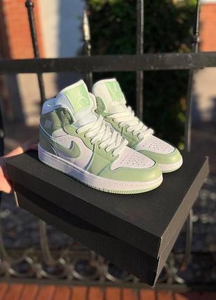 Женские кроссовки jordan 1 high люкс качество8 фото