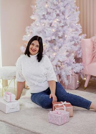 Красивый вязаный легкий свитерик