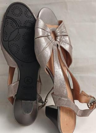 Clarks k shoes  
бронза и серебро, кожа внутри и снаружи6 фото