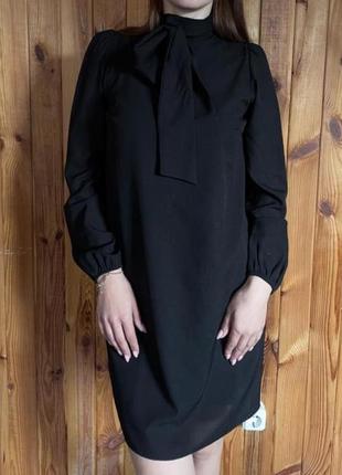Чёрное строгое платье свободного кроя , новое.2 фото