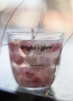 Гелевая свеча с сердечками в стакане