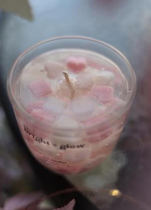 Гелевая свеча с сердечками в стакане