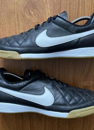 Чоловічі шкіряні футзалки залки бампи nike tiempo genio leather ic