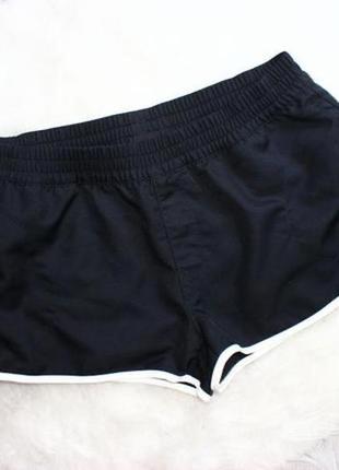 Стильные короткие черные спортивные шорты adidas р. s - м 44 -46 оригинал2 фото