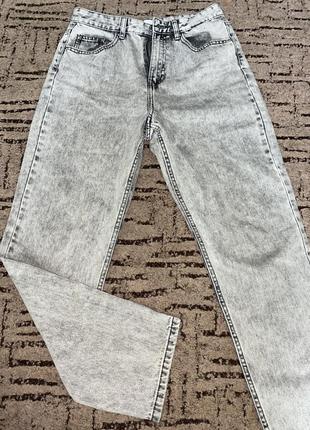 Джинси mom