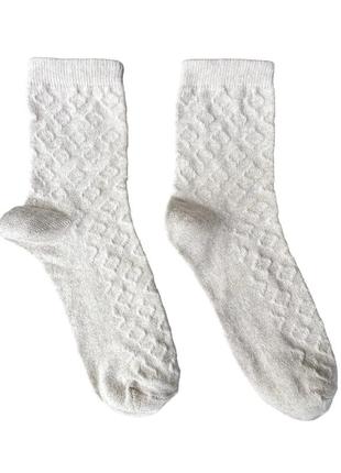 Женские однотонные носки с жакардовой вязкой4 фото