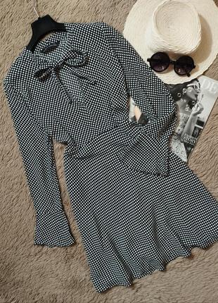 Красивое платье zara в горошек с клеш рукавами/платье
