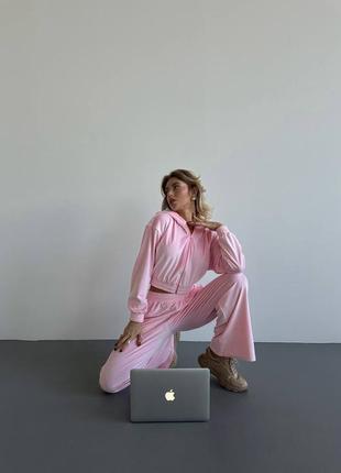 Стильный женский в спортивном стиле розовый костюм комплект двойка кофта с прямыми брюками5 фото