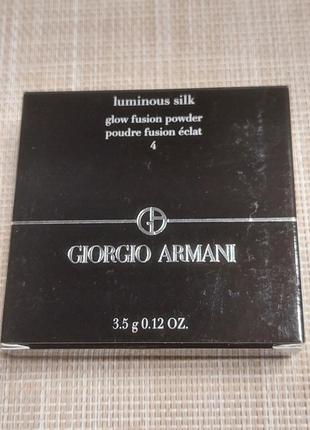Armani luminous silk 4 light golden. пудра для обличчя. 9 g.2 фото