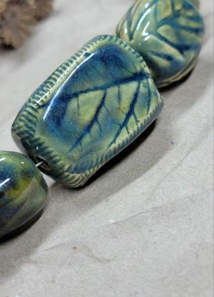 Оливкове намисто з кераміки ручної роботи та каменів