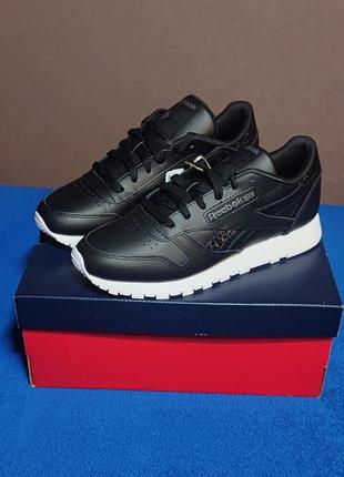 Кроссовки reebok classic leather dv8155 оригинал 37.5р