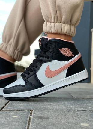 Женские кроссовки jordan retro 1 high люкс качество
