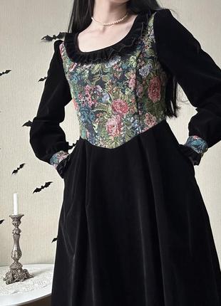 Бархатное черное платье в винтажном стиле гобелен винтаж ретро стиль бархат миди платье