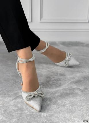 Серебряные туфли с бантиком7 фото